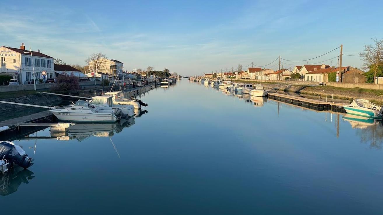 Les Bains Boyardville - Hotel Et Restaurant Εξωτερικό φωτογραφία