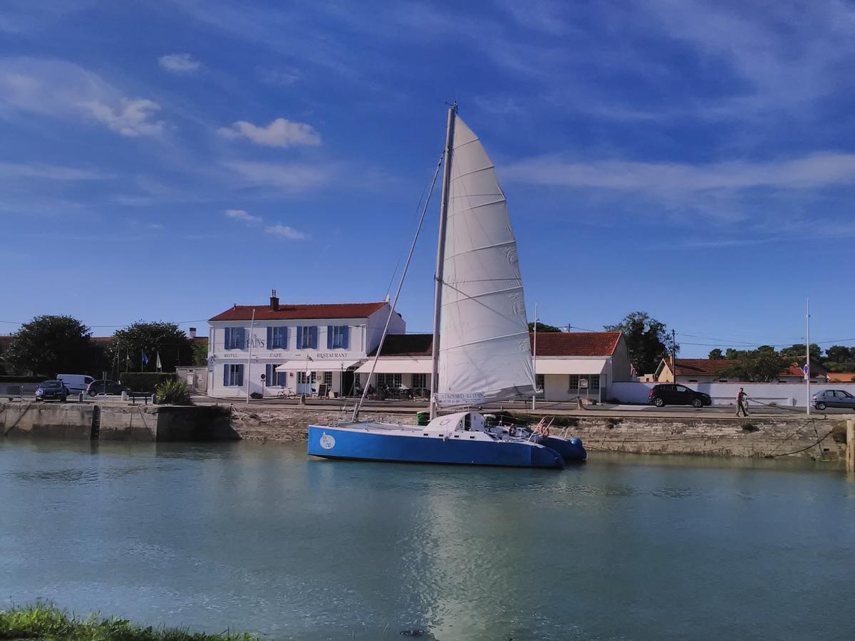 Les Bains Boyardville - Hotel Et Restaurant Εξωτερικό φωτογραφία