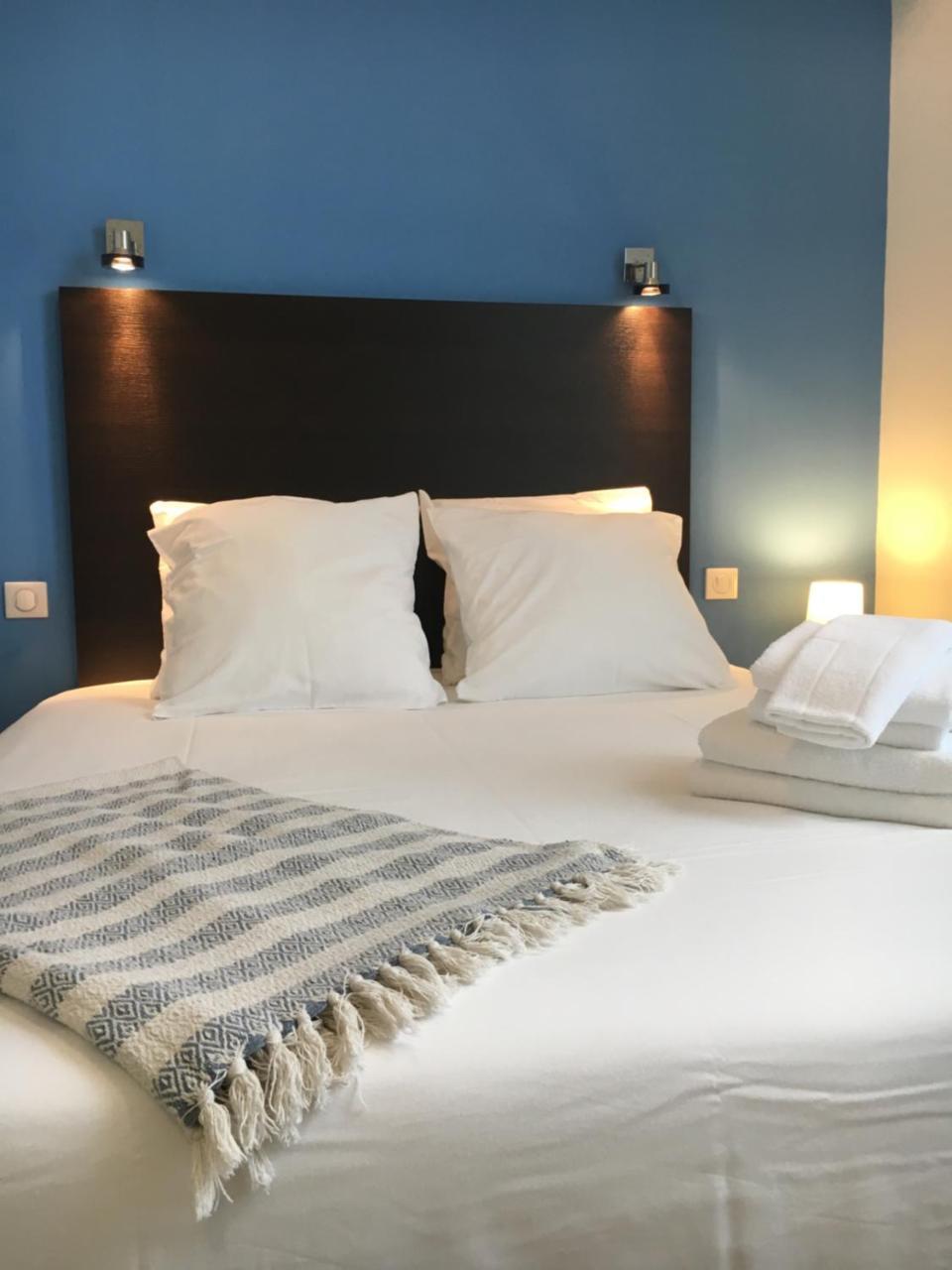 Les Bains Boyardville - Hotel Et Restaurant Εξωτερικό φωτογραφία