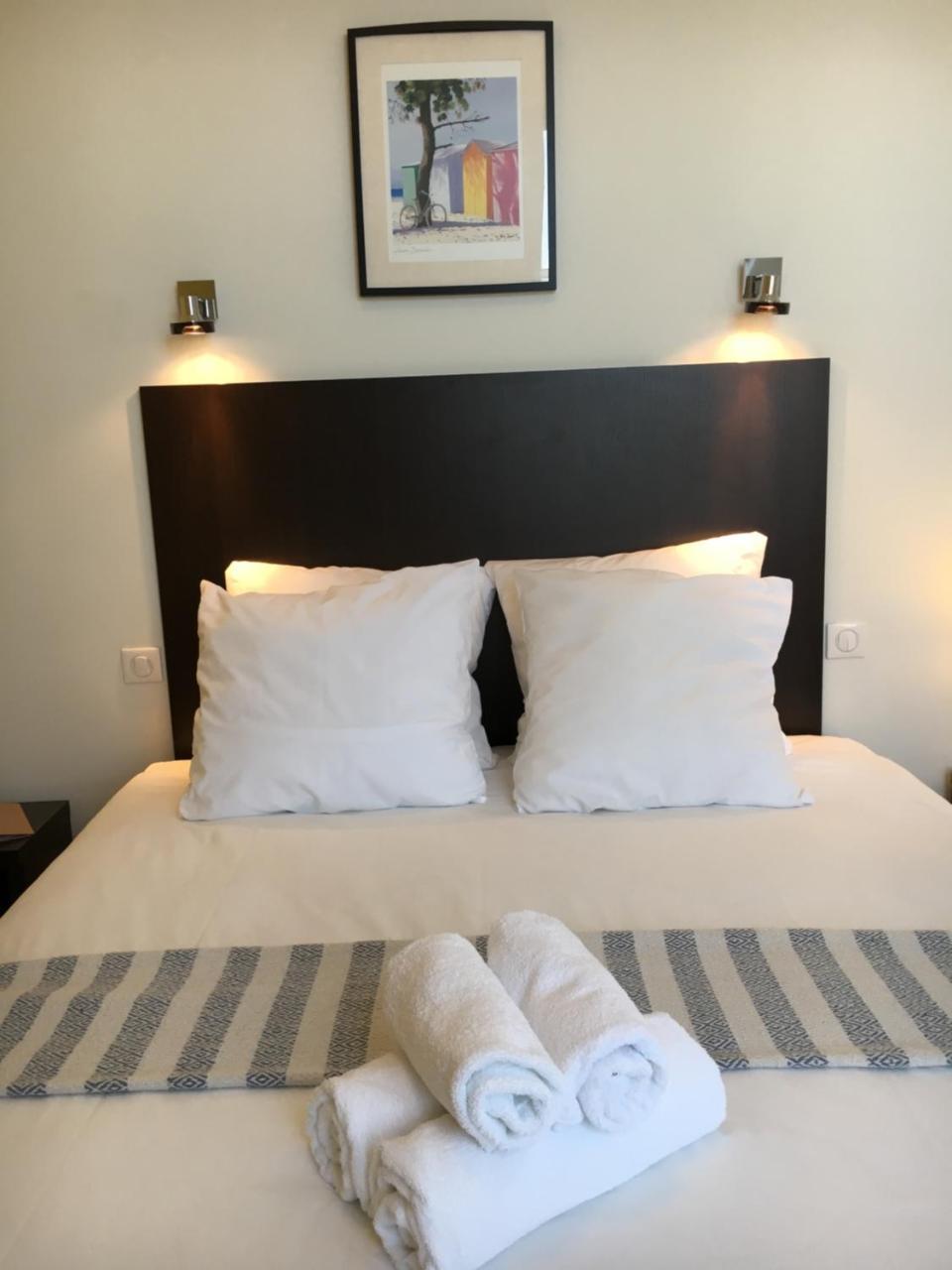 Les Bains Boyardville - Hotel Et Restaurant Εξωτερικό φωτογραφία